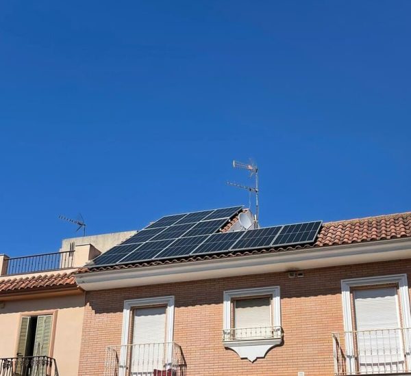 Instalación de placas solares Sevilla Solyluz Solar